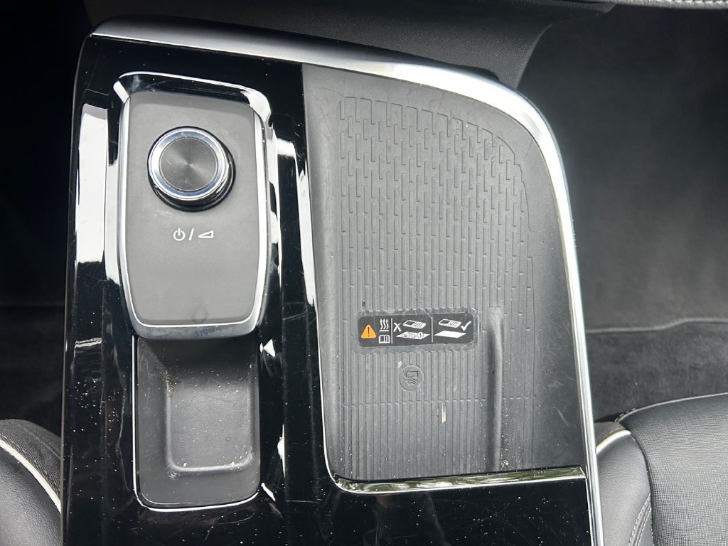 Used 2025 Buick Enclave Preferred AWD/4WD image 42