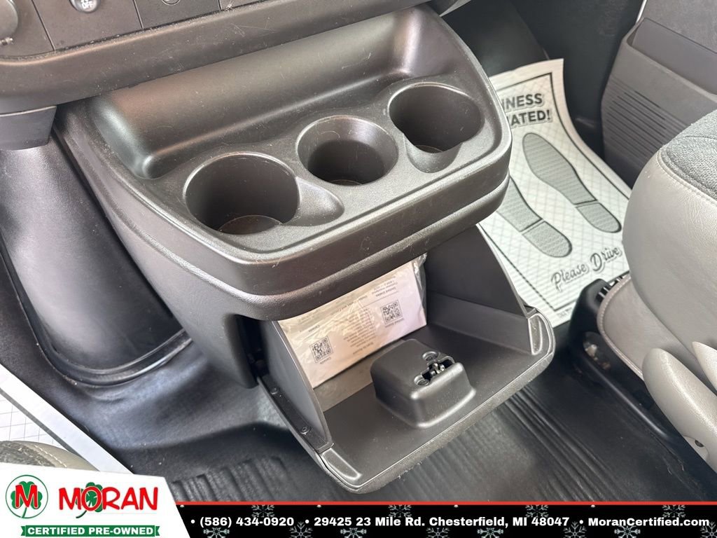 Used 2024 Chevrolet Express 2500 w/ Driver Convenience Package image 18