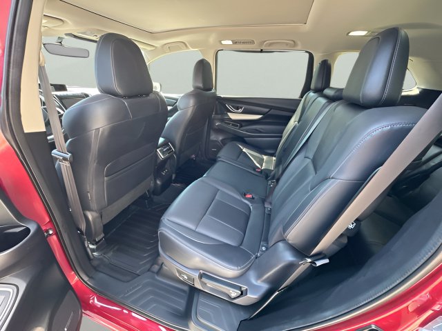Used 2022 Subaru Ascent Limited w/ Technology Package AWD/4WD image 5