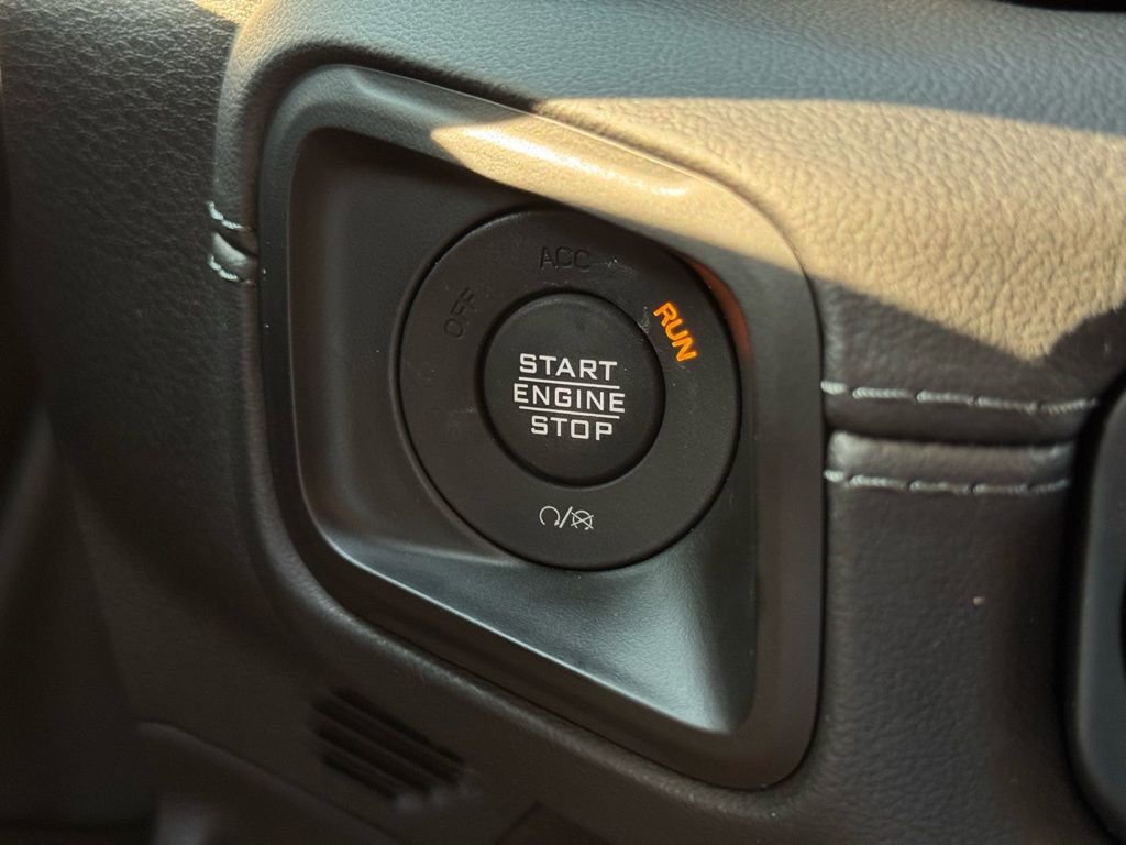 Used 2024 Jeep Wrangler Unlimited Rubicon image 36