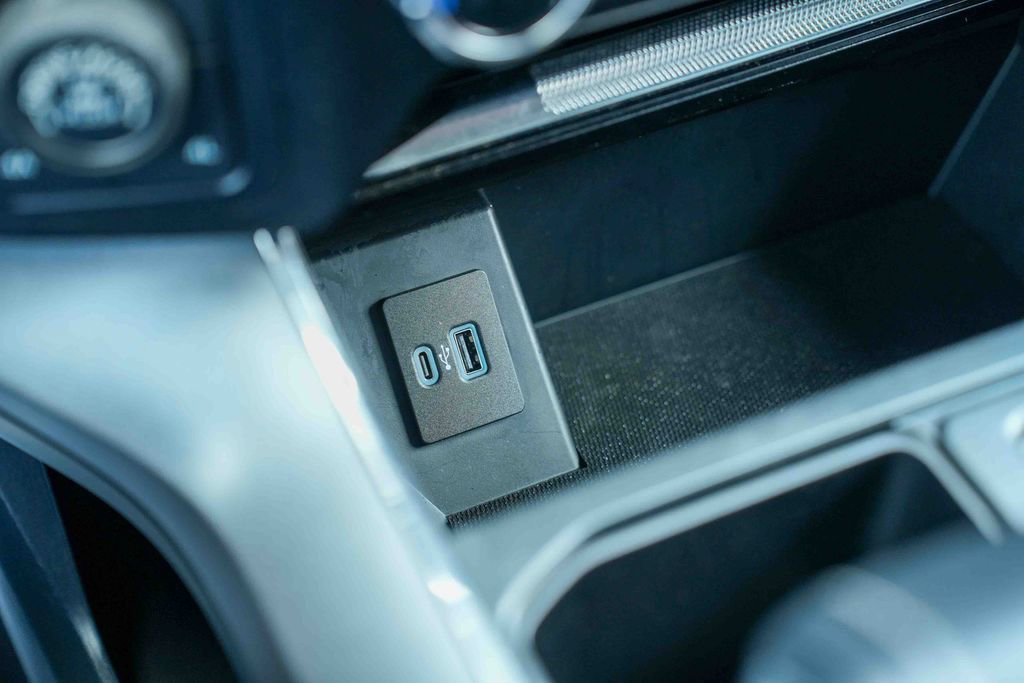 Used 2023 Ford F150 Lariat w/ Max Trailer Tow Package AWD/4WD image 32