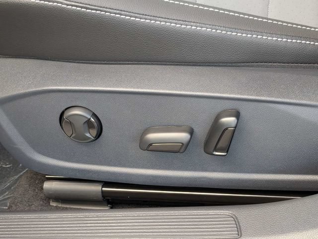 New 2027 Volkswagen Jetta SE FWD image 19