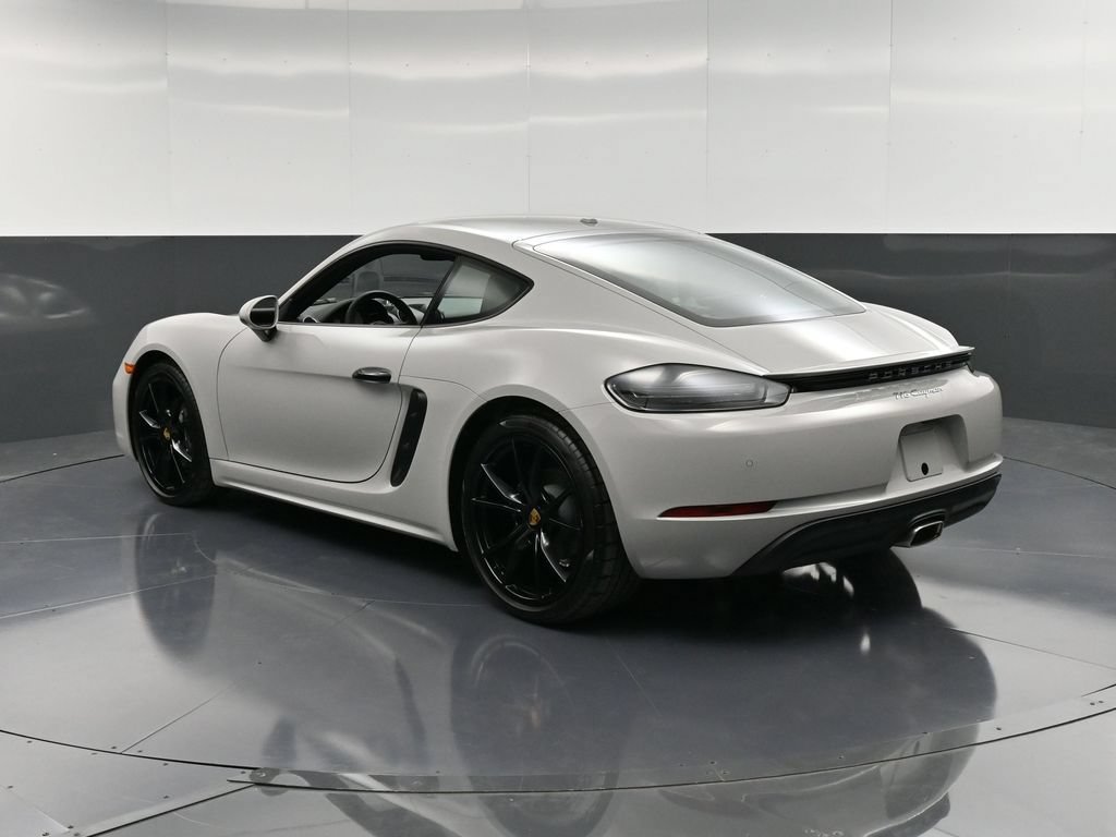 Certified 2024 Porsche 718 Cayman RWD image 3