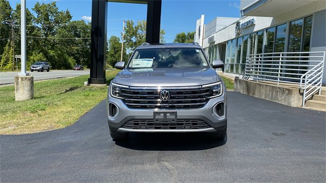 New 2026 Volkswagen Atlas SEL image 2