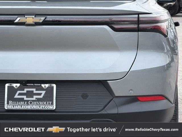 Used 2025 Chevrolet Equinox EV LT w/ Comfort Package FWD image 6