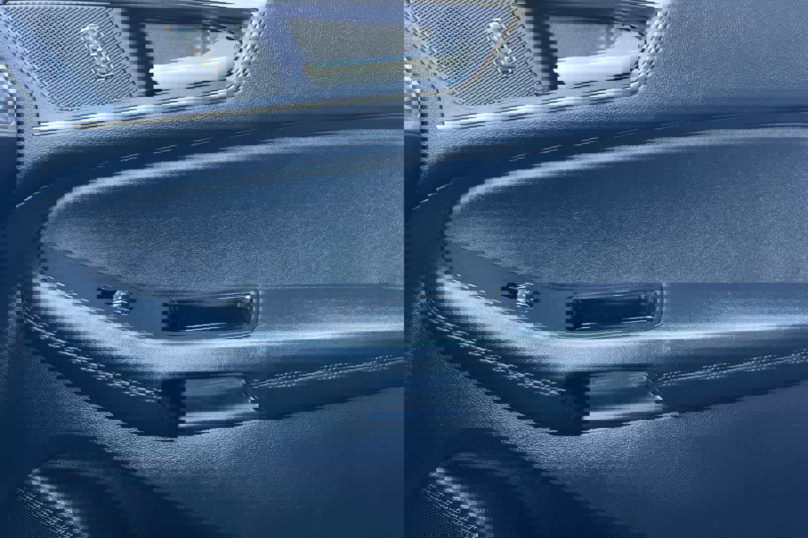 Used 2020 Ford Edge SEL w/ Convenience Package image 22