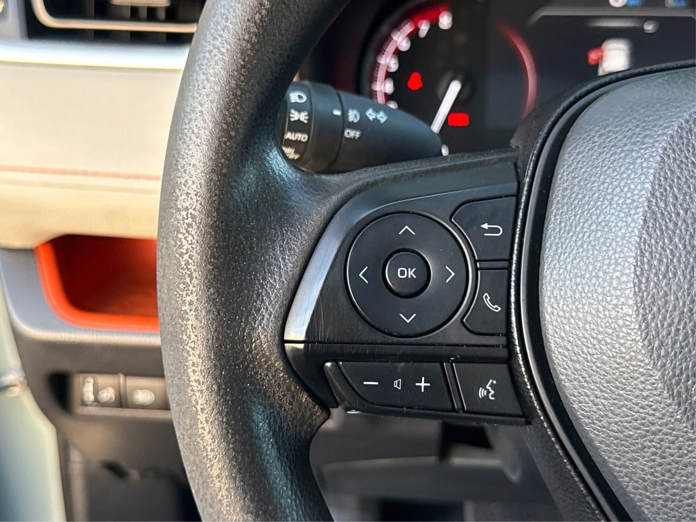 Used 2019 Toyota RAV4 Adventure w/ All Weather Liner Package AWD/4WD image 34