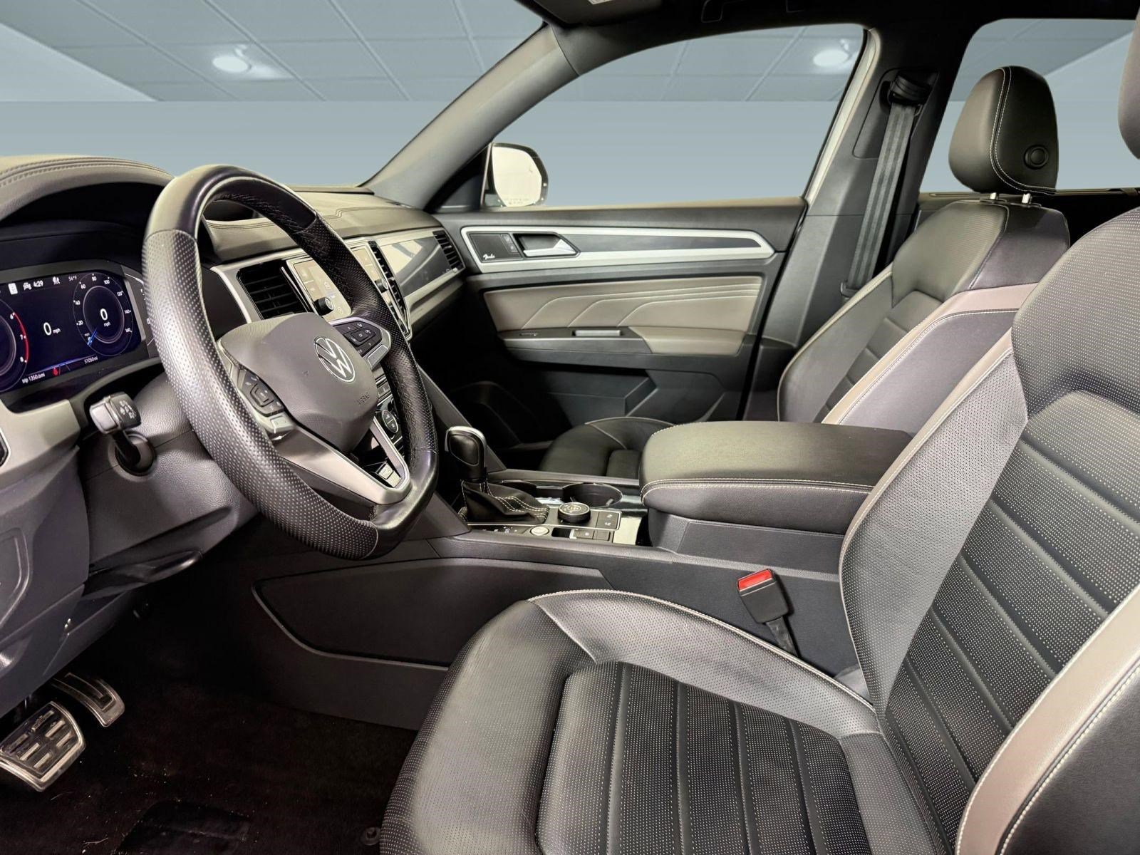 Used 2023 Volkswagen Atlas Cross Sport SEL Premium R-Line AWD/4WD image 5