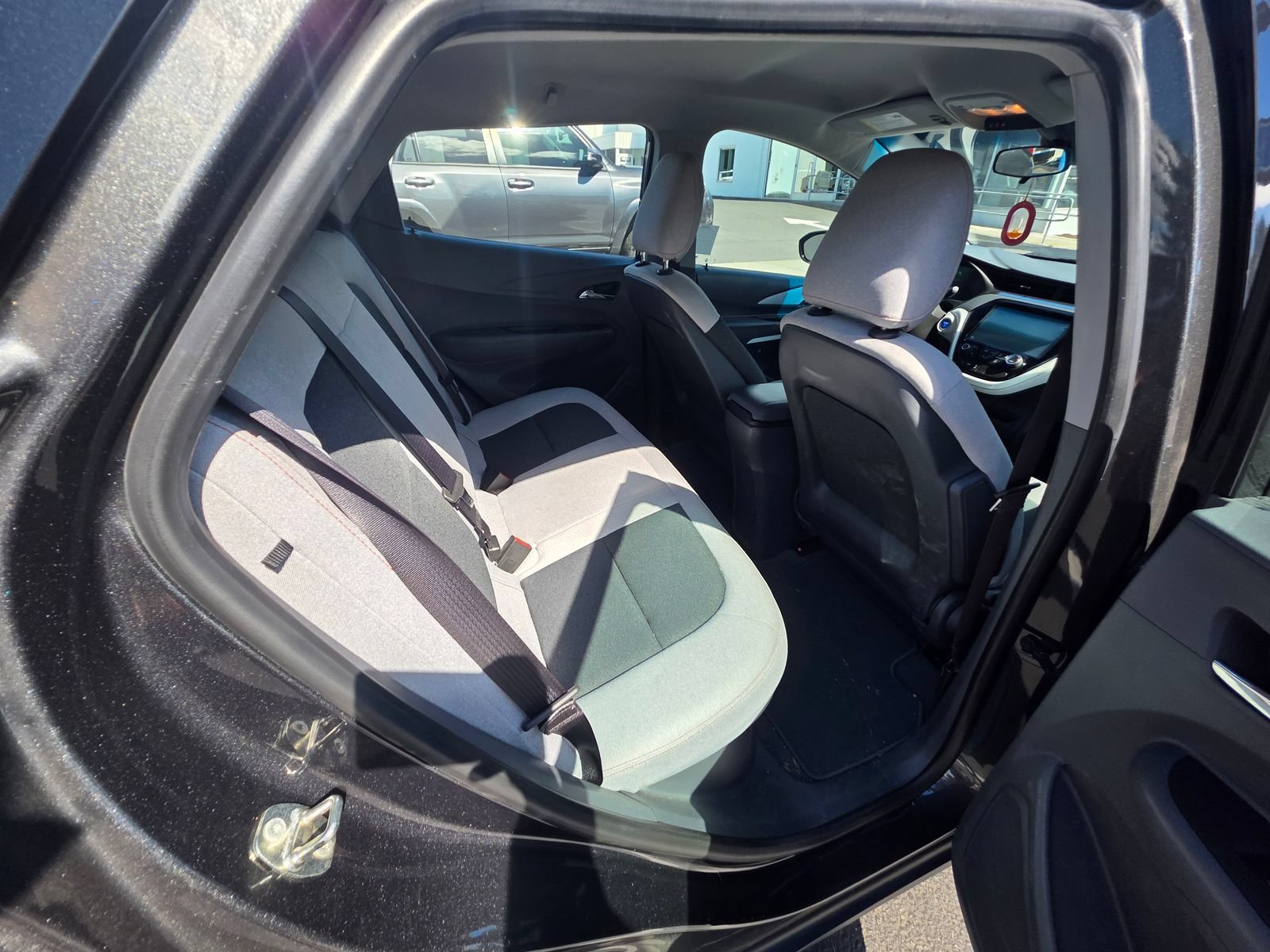 Used 2019 Chevrolet Bolt LT FWD image 14