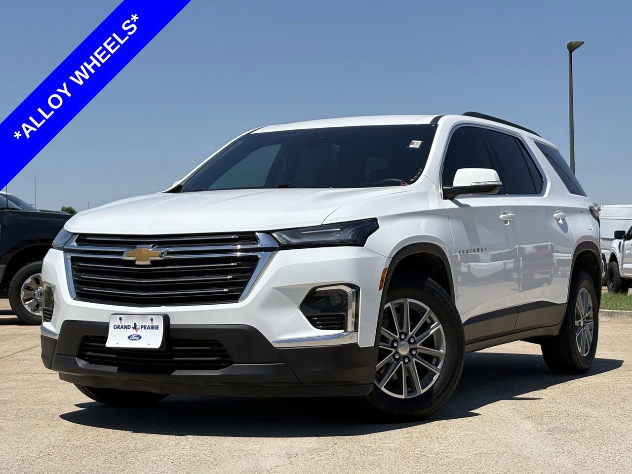 Used 2023 Chevrolet Traverse LT w/ LPO, Floor Liner Package AWD/4WD image 2