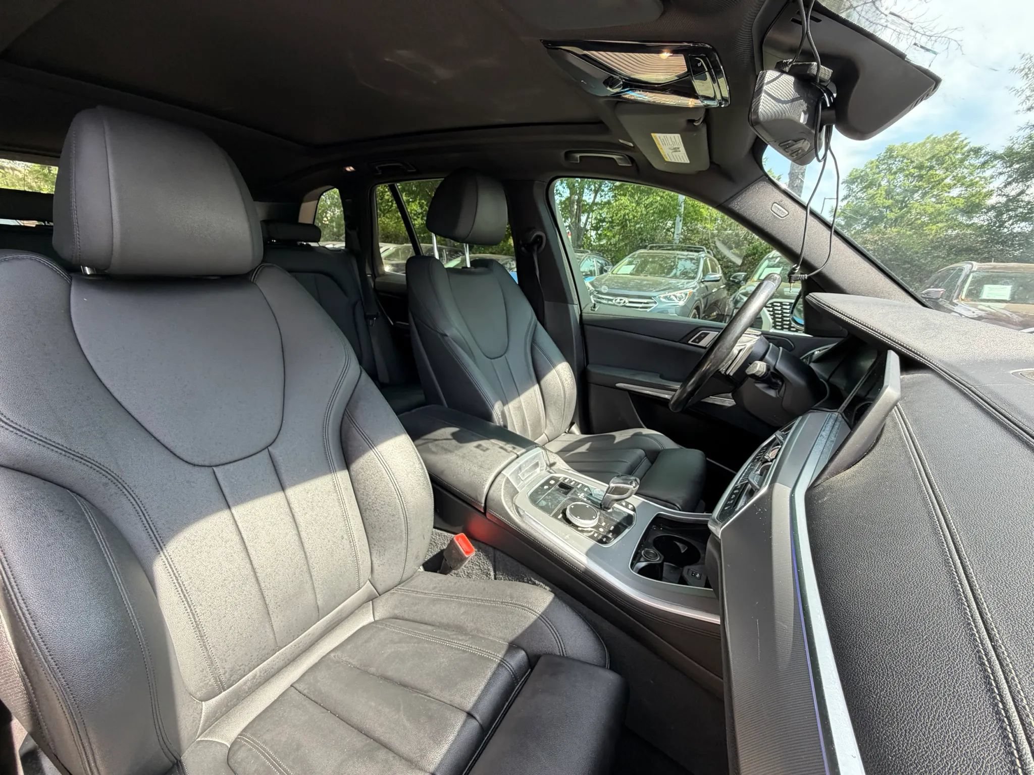 Used 2019 BMW X5 xDrive40i w/ Premium Package 2 AWD/4WD image 9