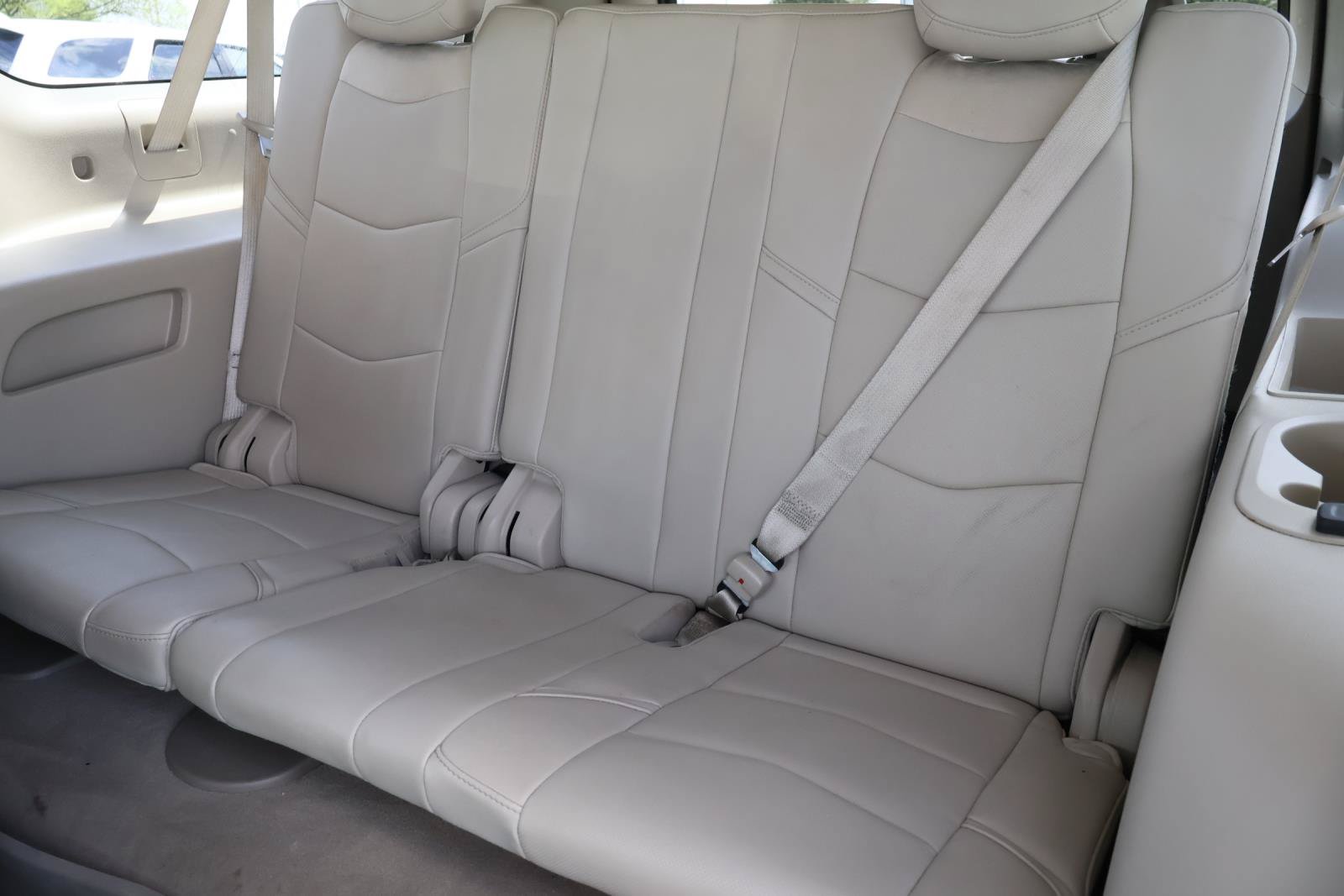 Used 2020 Cadillac Escalade ESV Premium Luxury RWD image 28