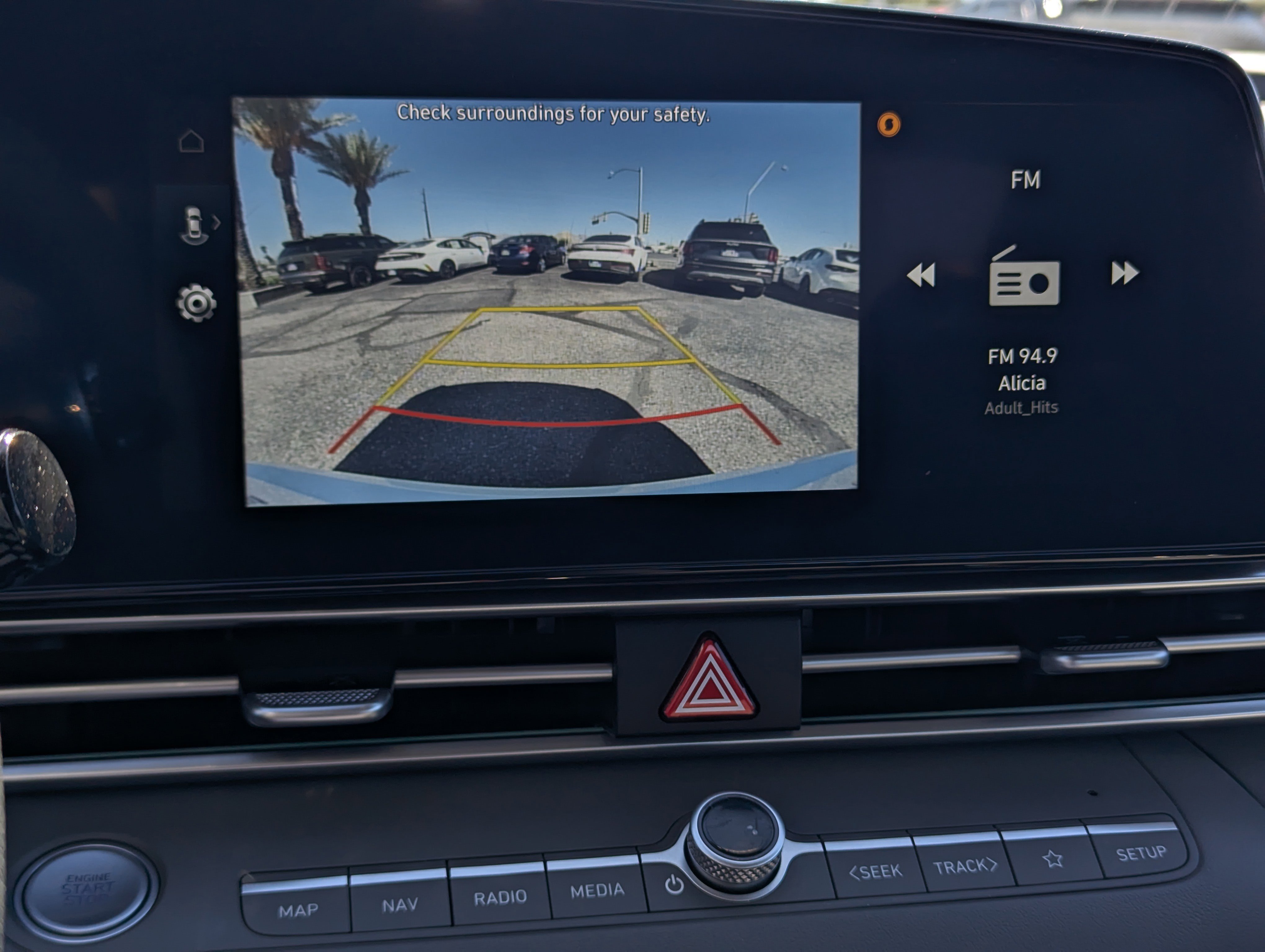 Certified 2024 Hyundai Elantra SEL image 11