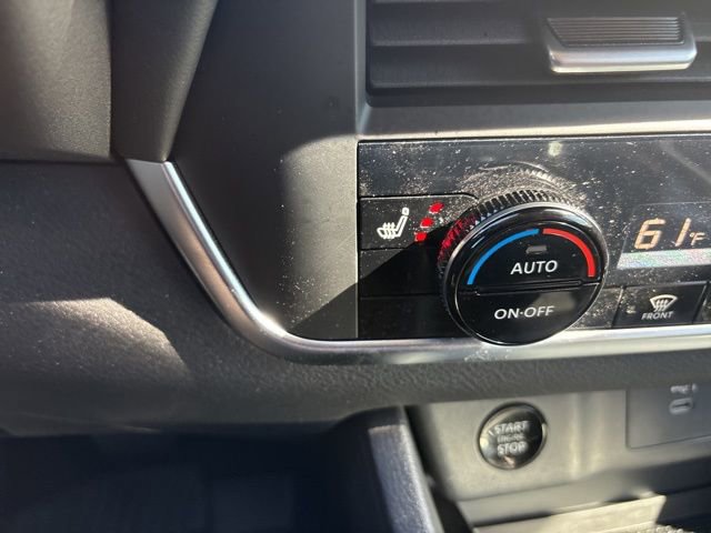 Used 2025 Nissan Rogue SV AWD/4WD image 34