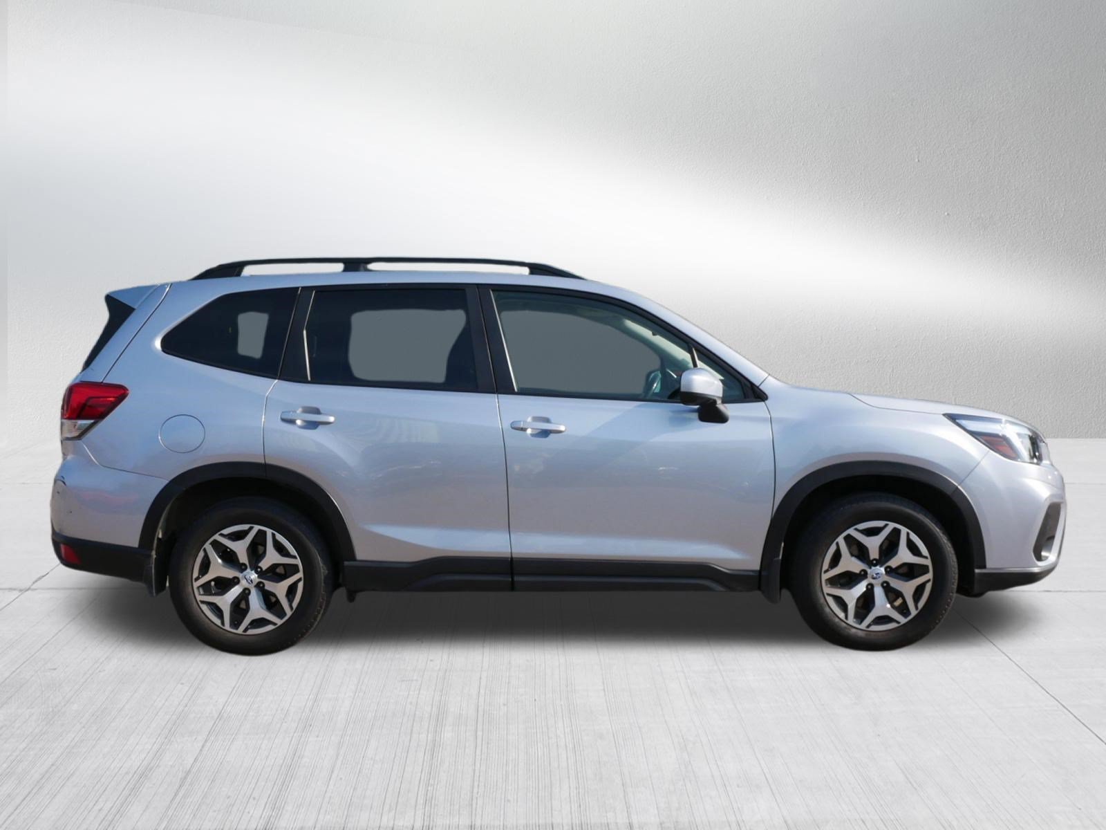 Used 2020 Subaru Forester Premium AWD/4WD image 8