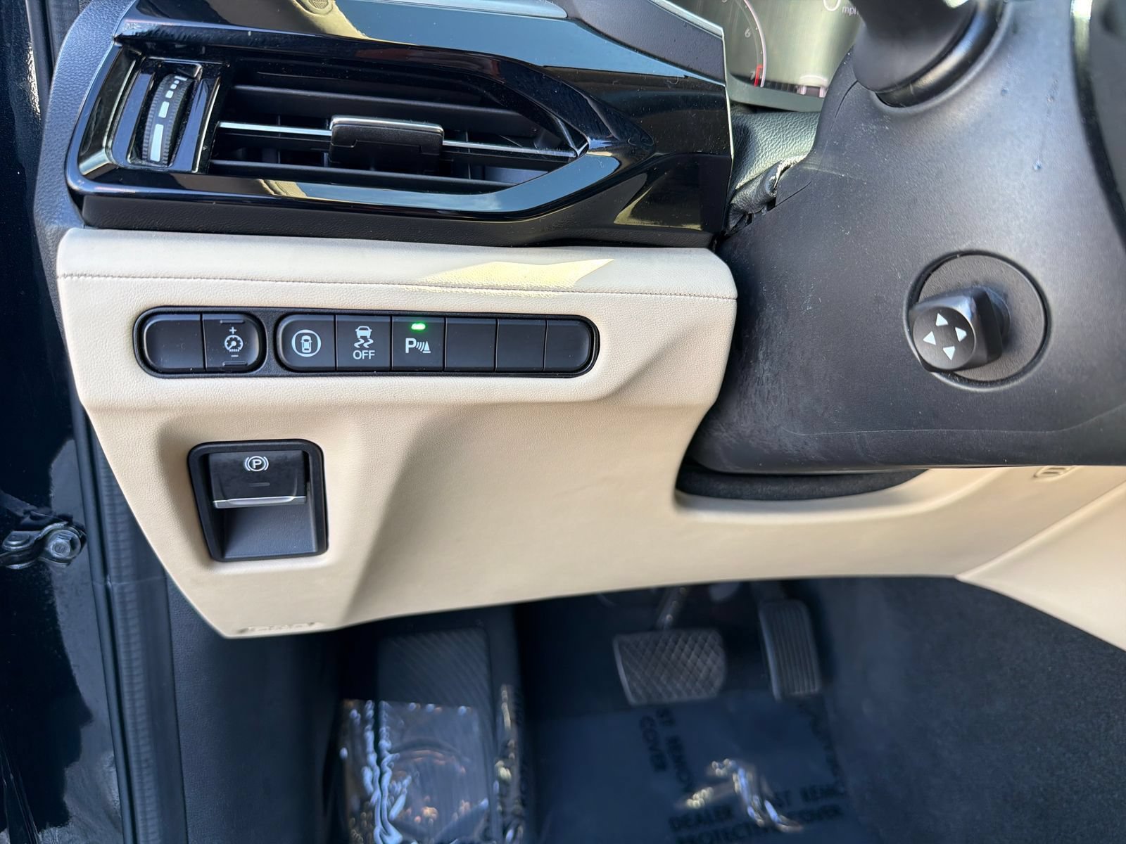 Used 2022 Acura MDX FWD w/ Technology Package image 15