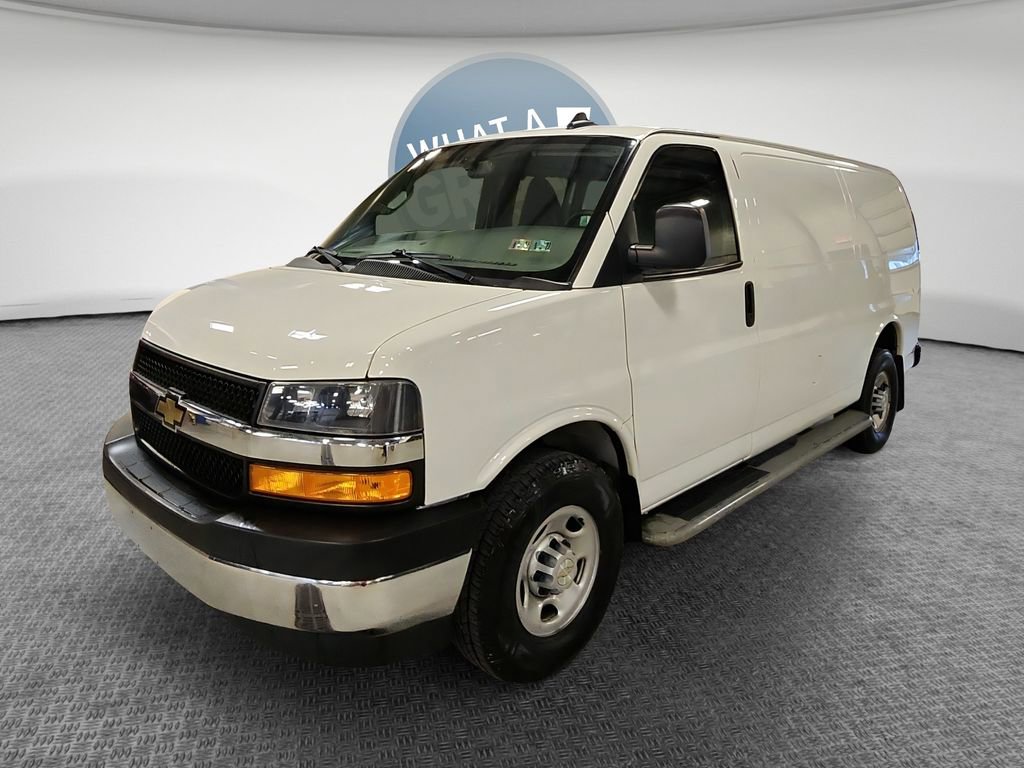 Used 2022 Chevrolet Express 2500 w/ Driver Convenience Package RWD image 8