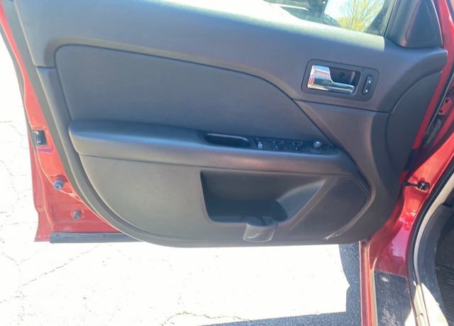 Used 2011 Ford Fusion SE w/ 202A Rapid Spec Order Code FWD image 16