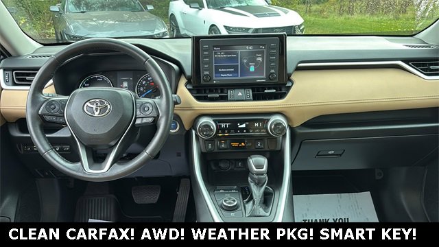 Used 2022 Toyota RAV4 XLE Premium image 6