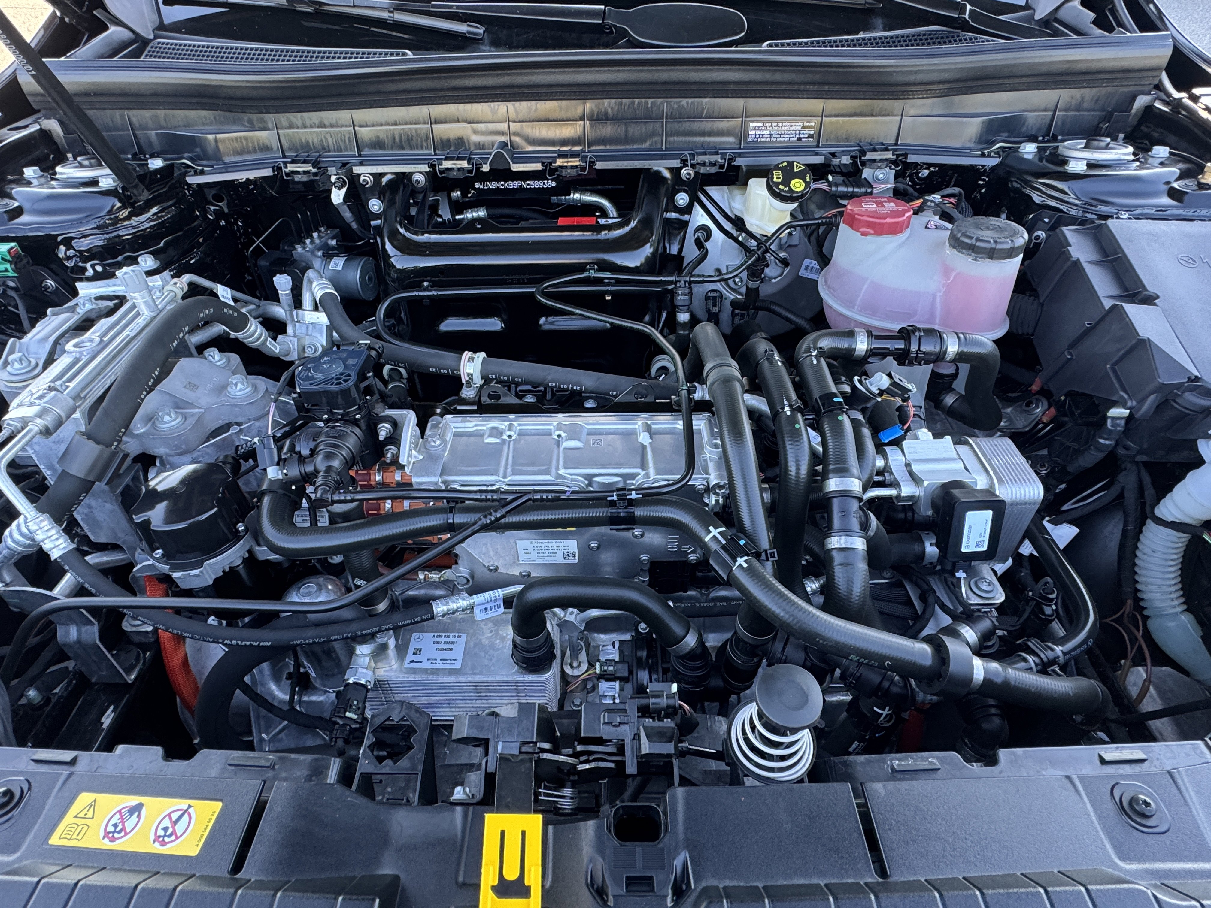 Certified 2023 Mercedes-Benz EQB 300 4MATIC image 32