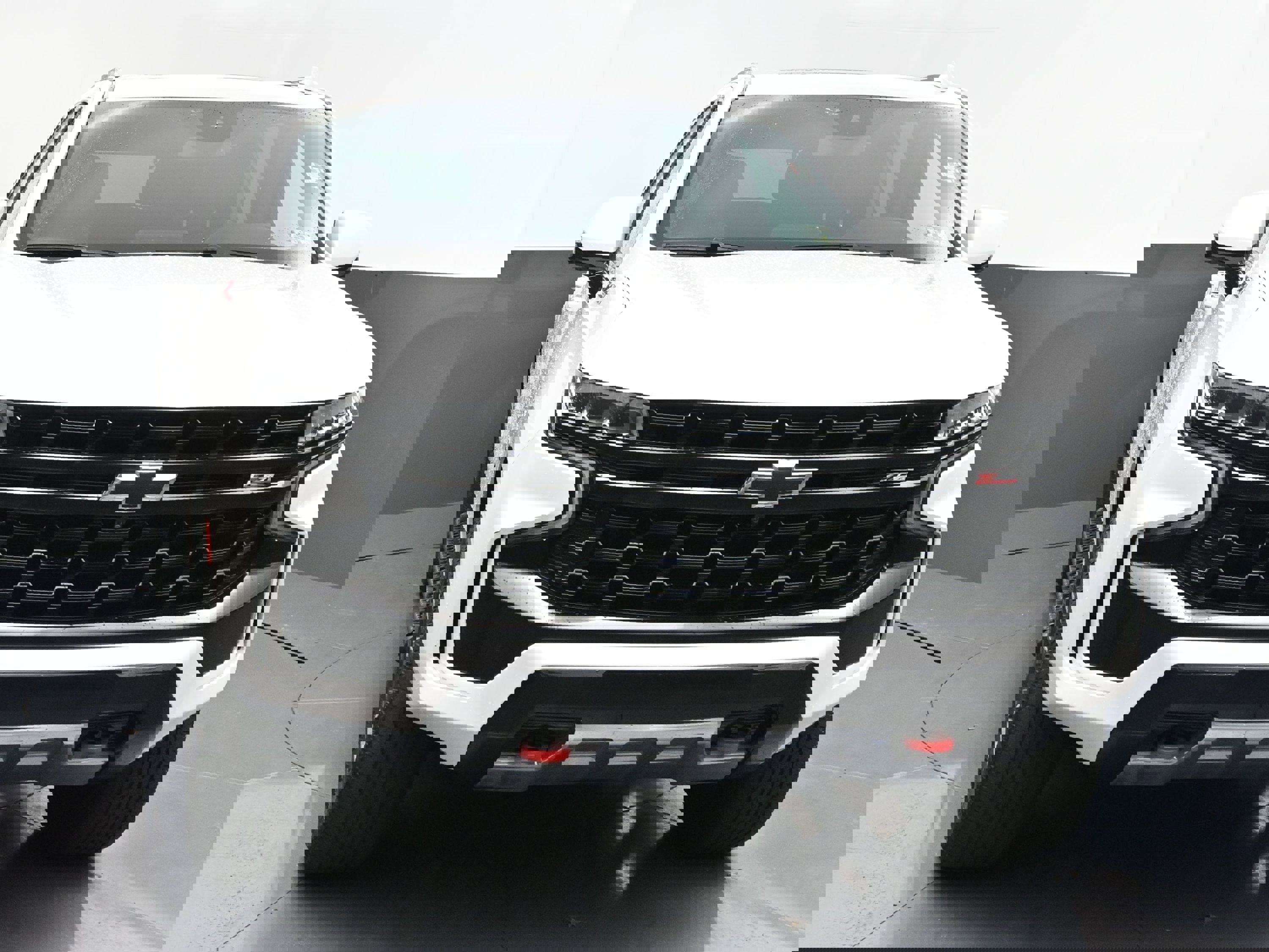 Used 2023 Chevrolet Tahoe Z71 w/ Luxury Package image 2