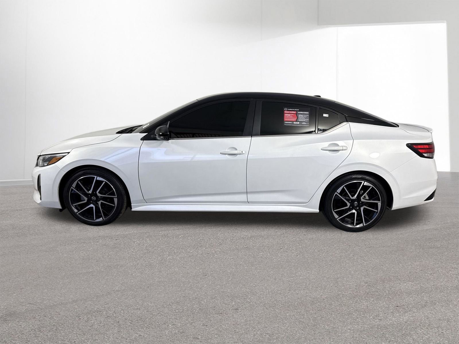 Certified 2024 Nissan Sentra SR FWD image 30