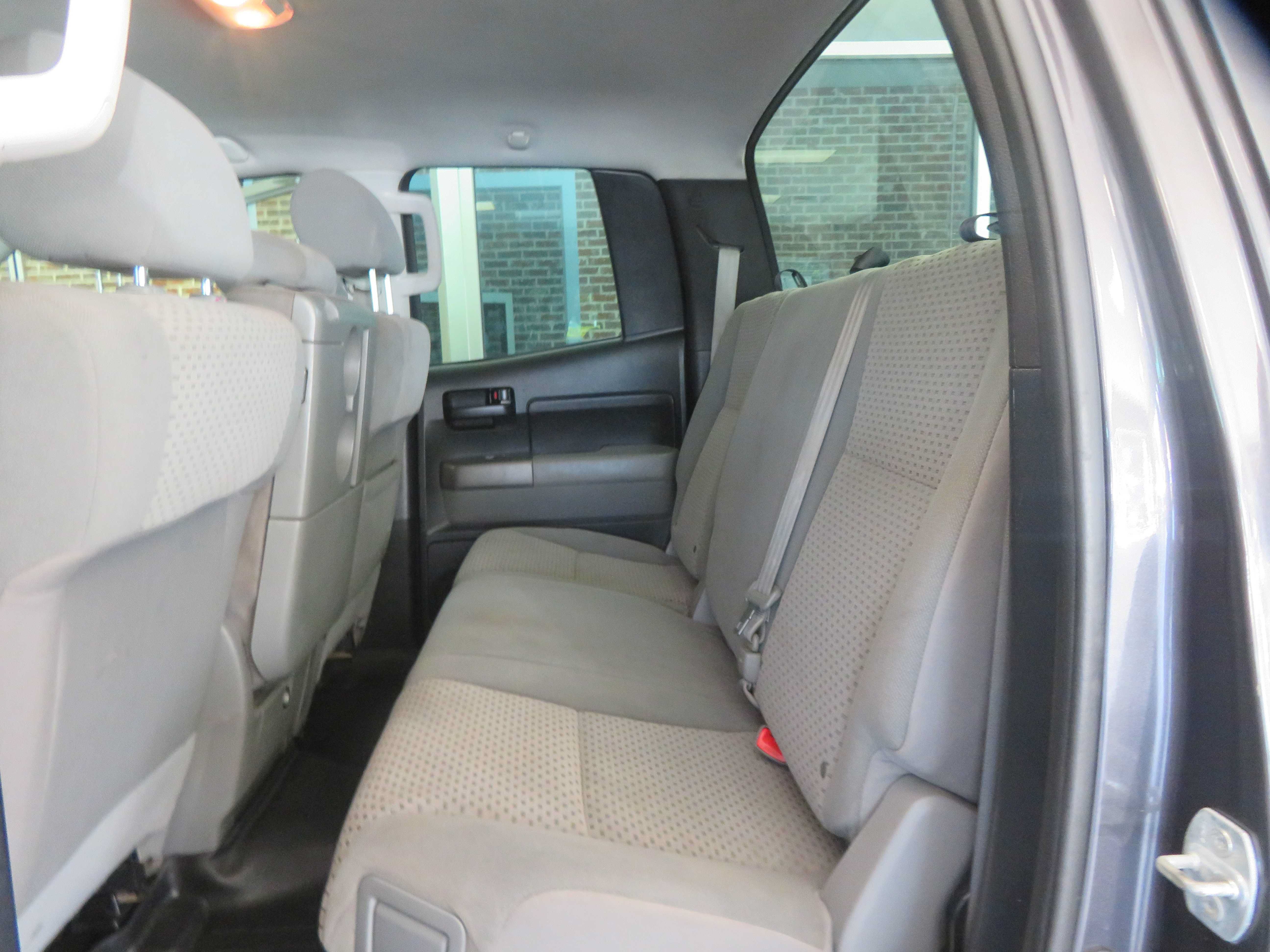Used 2012 Toyota Tundra 4x4 Double Cab w/ Tow Pkg image 17