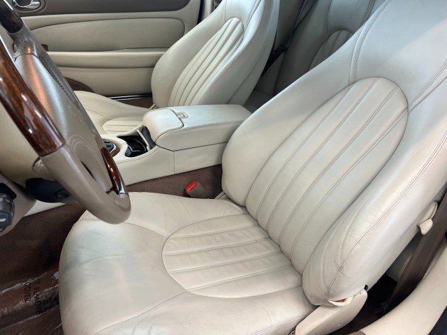Used 1999 Jaguar XK8 Convertible image 10