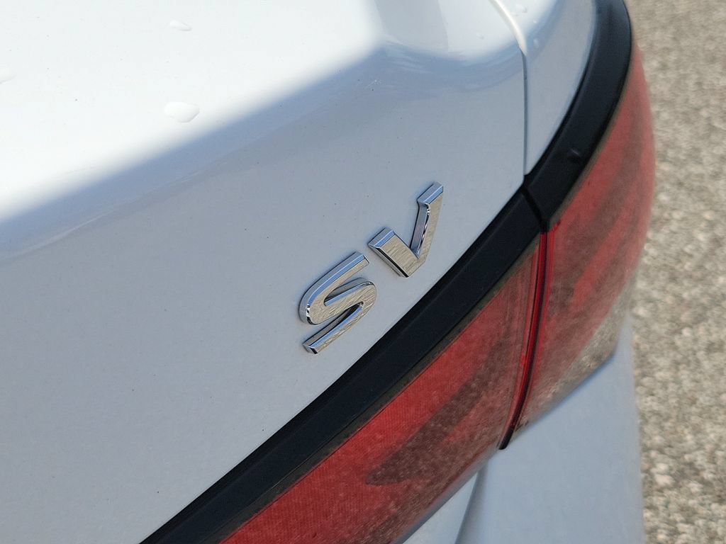 Certified 2022 Nissan Sentra SV FWD image 7