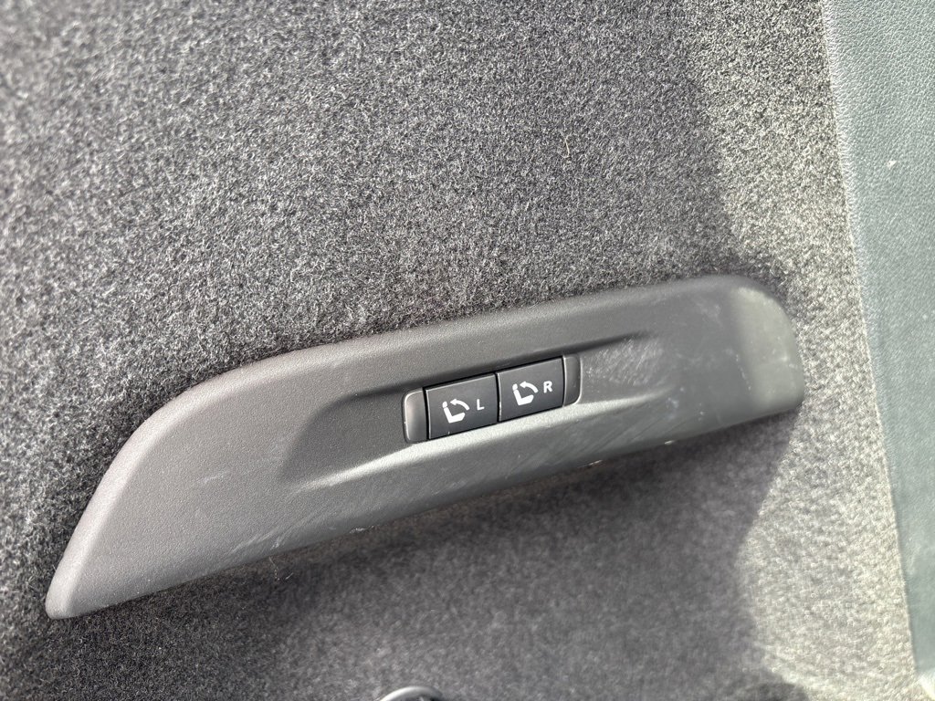 Used 2023 INFINITI QX60 Sensory w/ Cargo Package image 77