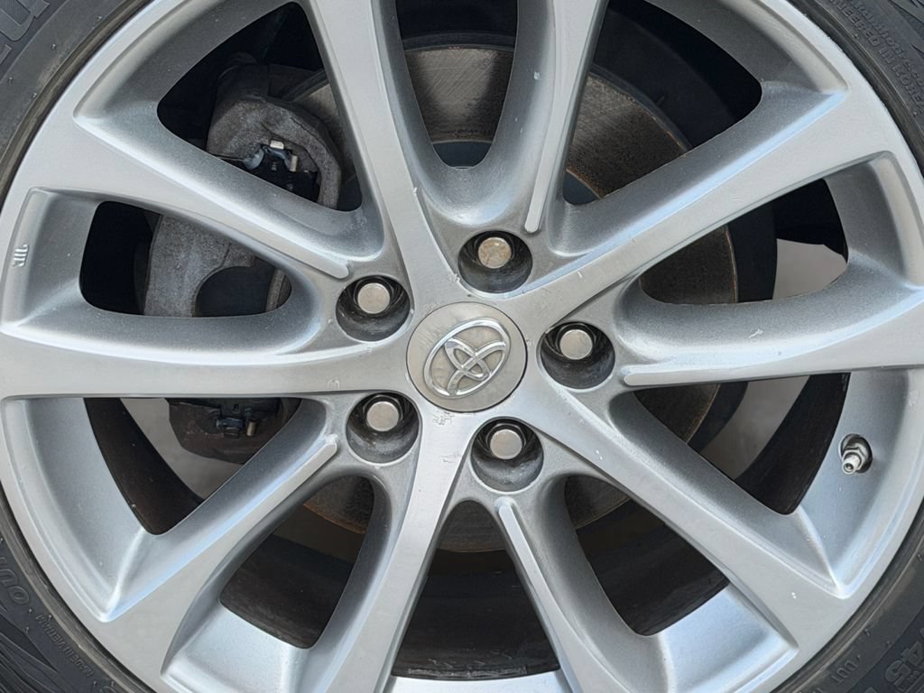 Used 2015 Toyota Avalon XLE Touring FWD image 30