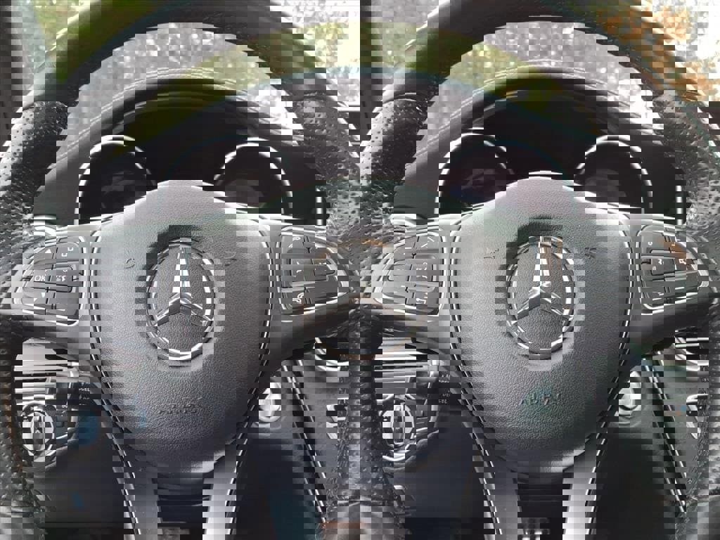 Used 2016 Mercedes-Benz C 300 4MATIC Sedan image 27