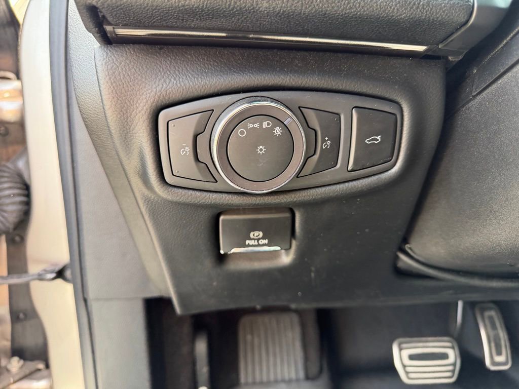 Used 2019 Lincoln MKZ Reserve w/ Reserve Plus Package image 16