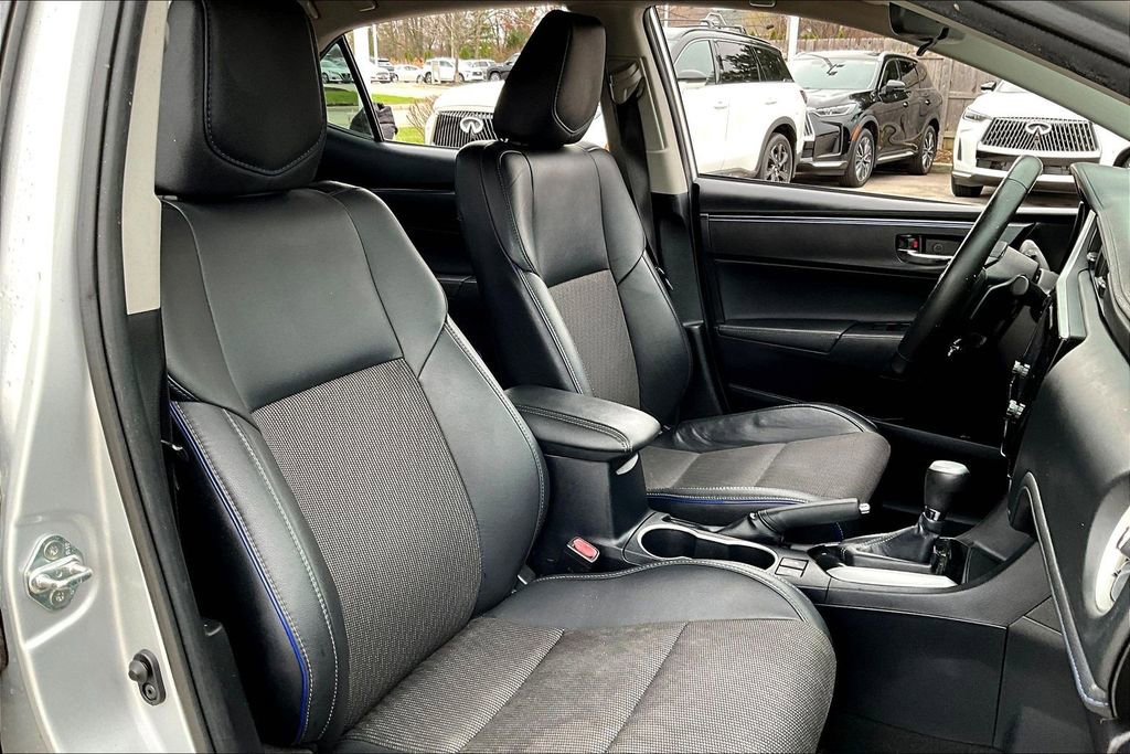 Used 2018 Toyota Corolla SE image 27
