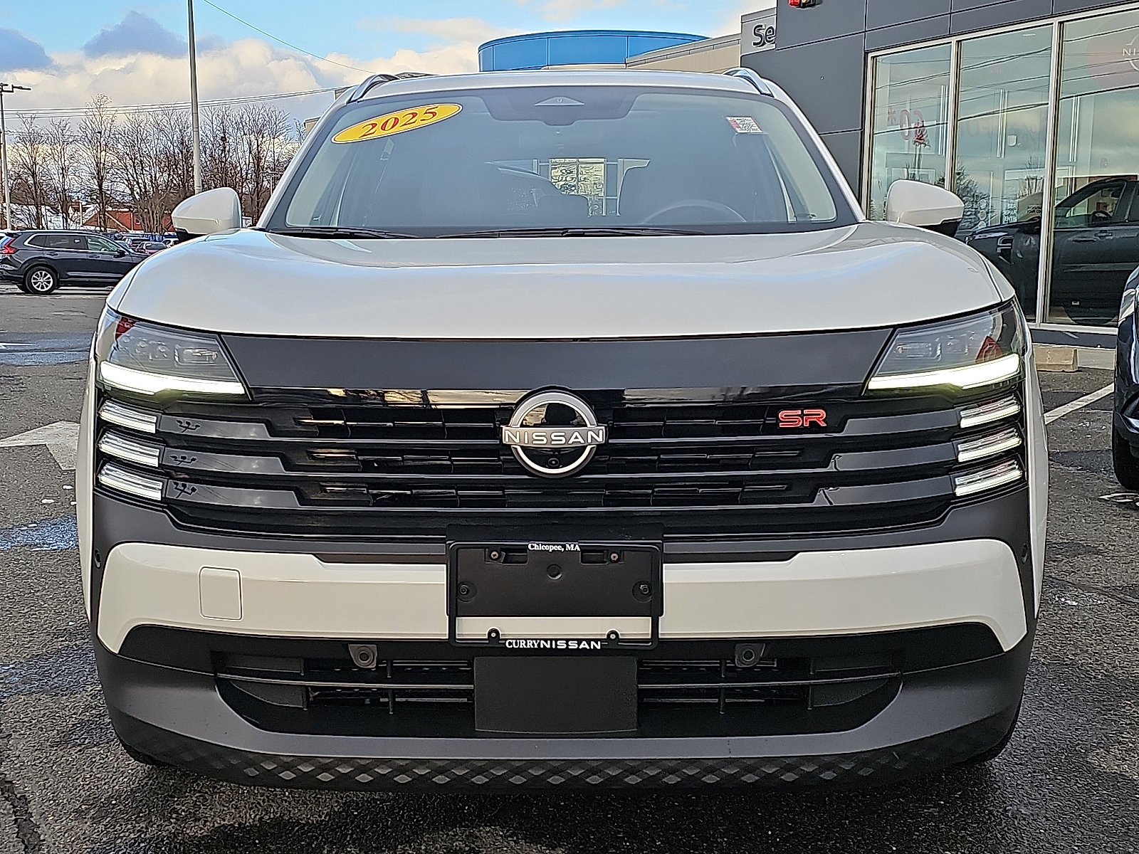 Certified 2025 Nissan Kicks SR w/ SR Premium Package image 2