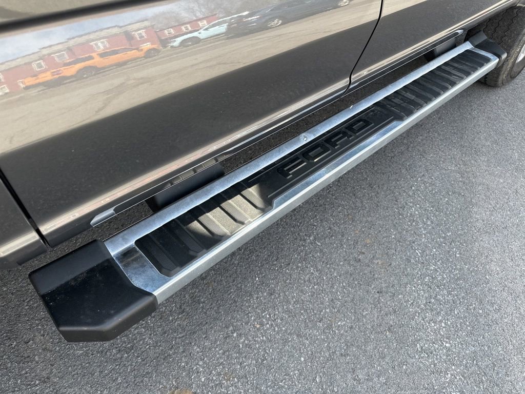 Used 2023 Ford F250 XLT w/ Snow Plow/Camper Package image 31