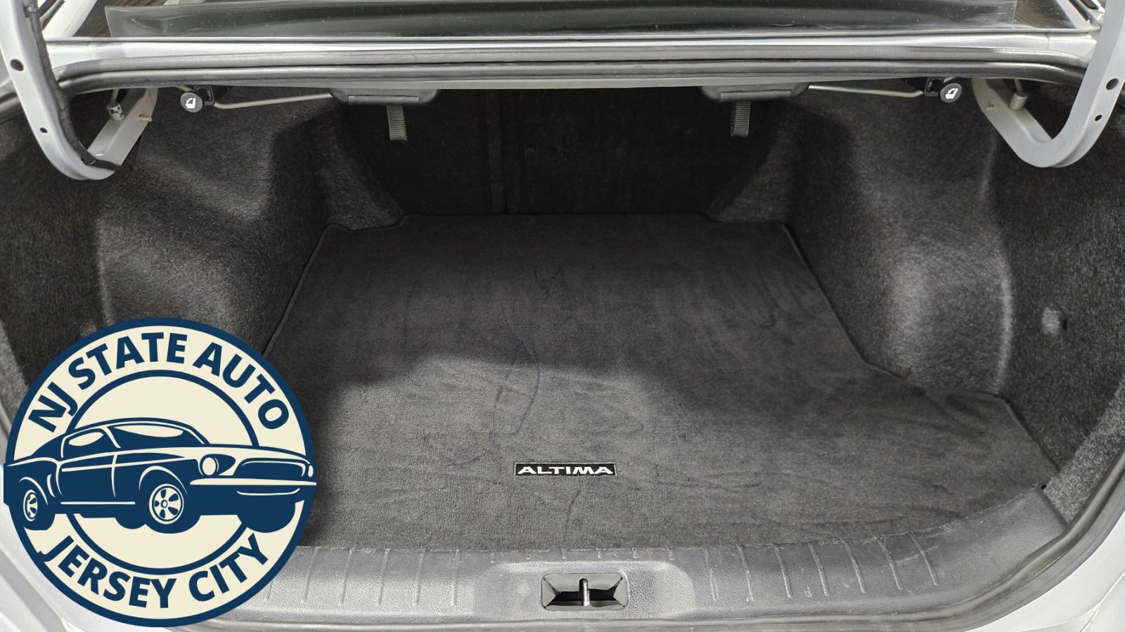 Used 2024 Nissan Altima 2.5 SV image 28