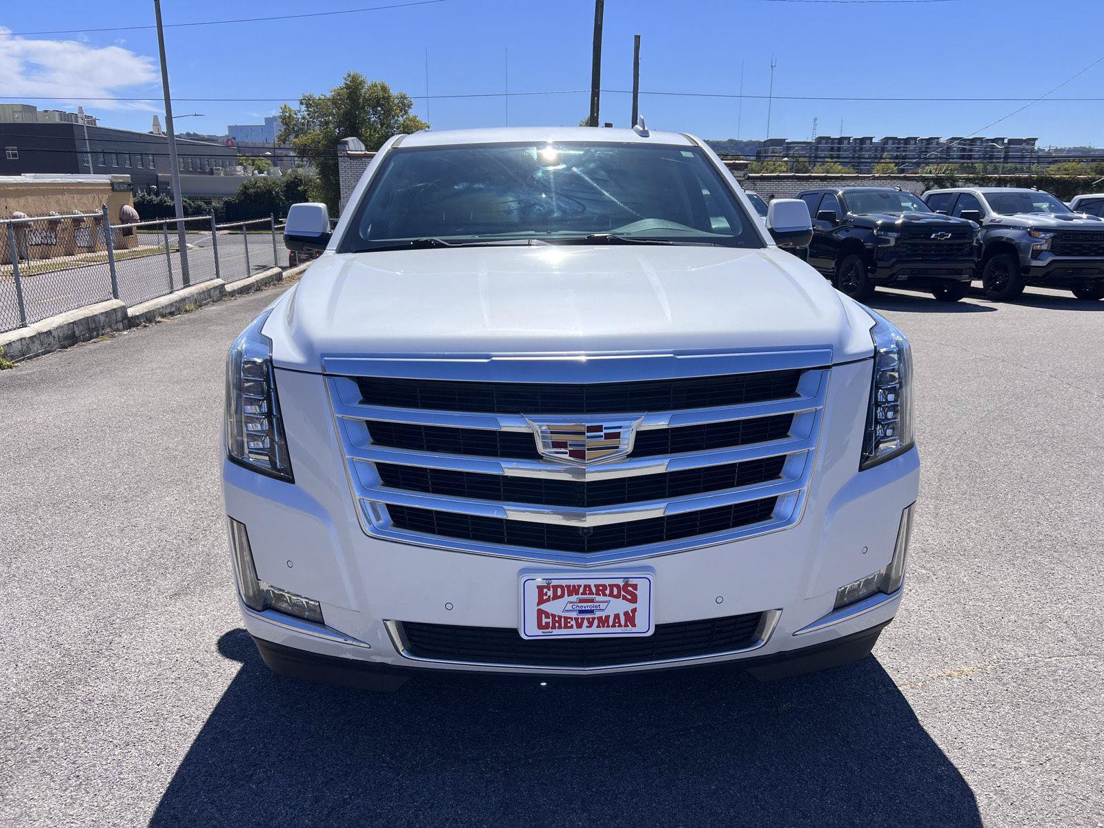Used 2020 Cadillac Escalade 2WD image 33