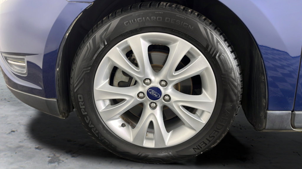 Used 2012 Ford Taurus SEL FWD image 25