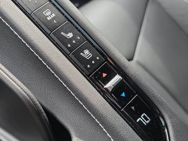 Used 2023 Chevrolet Corvette Stingray Preferred Cpe w/ Stealth Interior Trim Package RWD image 30