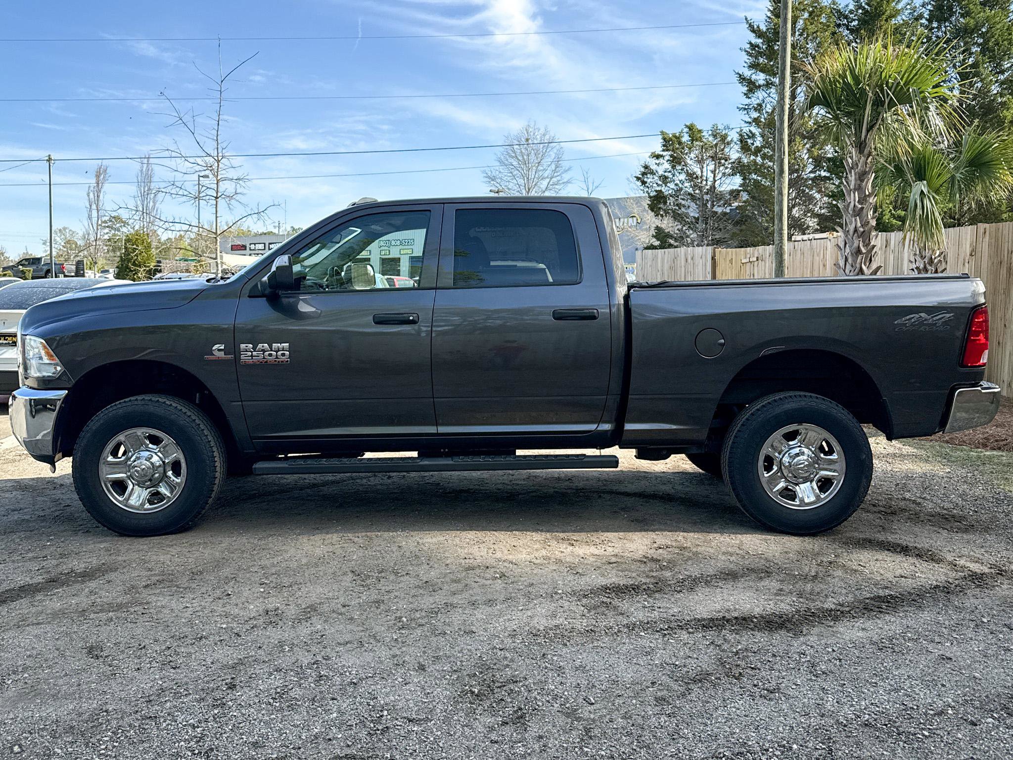 Used 2016 RAM 2500 Tradesman w/ Chrome Appearance Group image 5