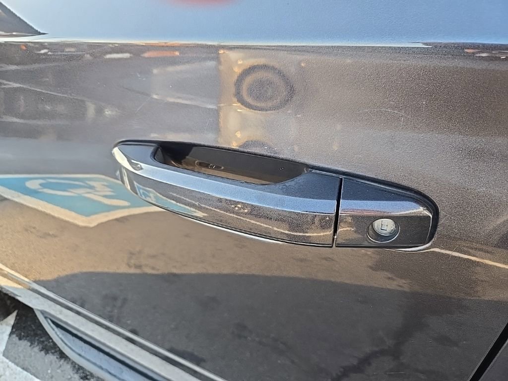 Used 2016 Chevrolet Tahoe LS image 10