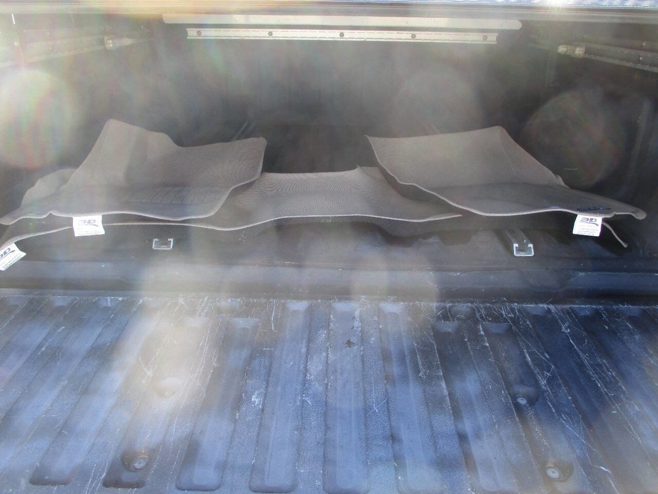 Used 2010 Nissan Frontier SE image 27