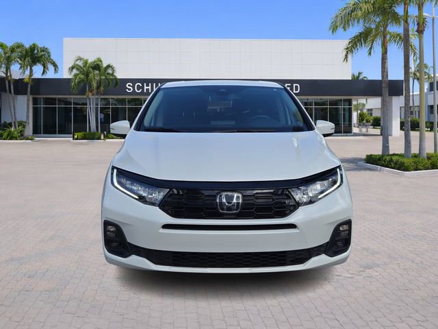 Used 2025 Honda Odyssey Touring image 2