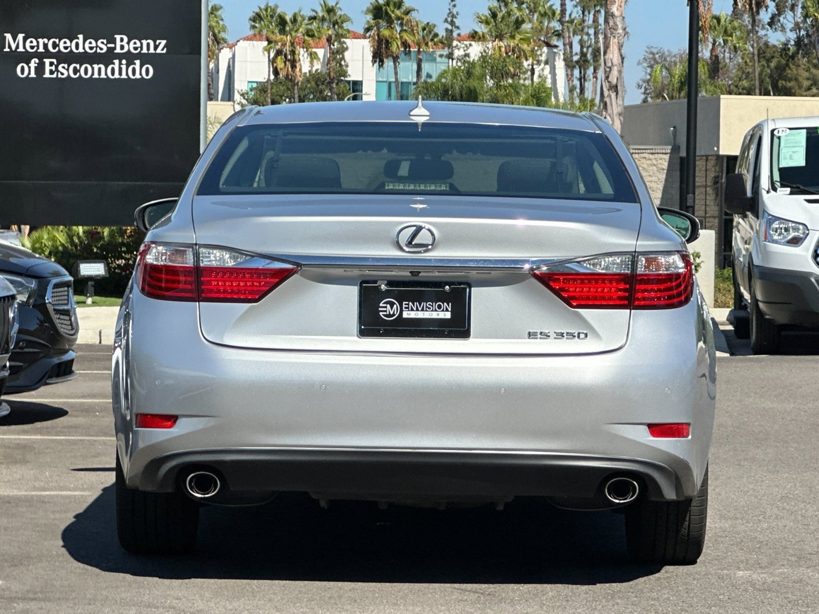 Used 2014 Lexus ES 350 w/ Luxury Package FWD image 4