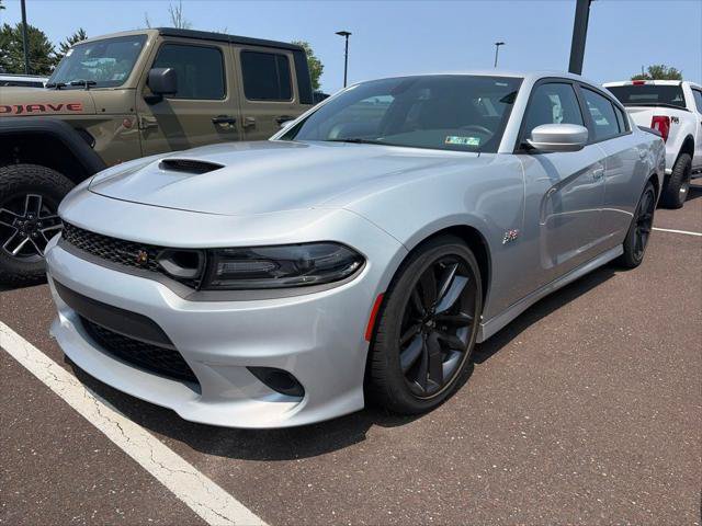 Certified 2019 Dodge Charger Scat Pack RWD image 3
