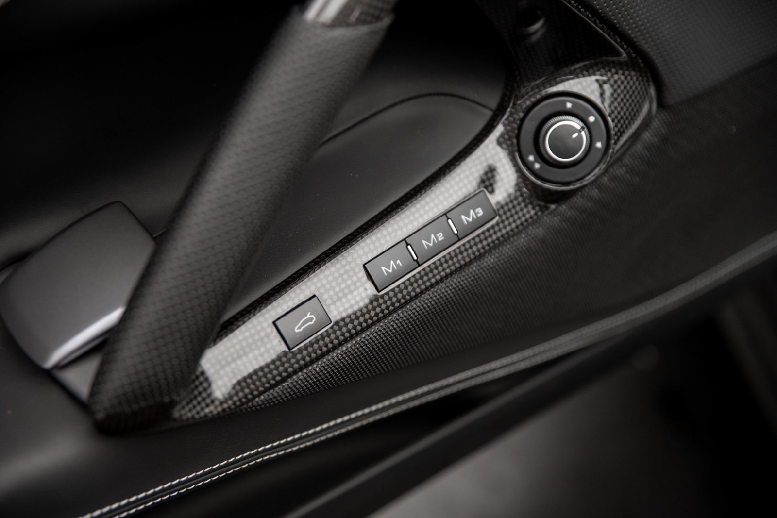 Used 2022 Ferrari 812 GTS RWD image 24