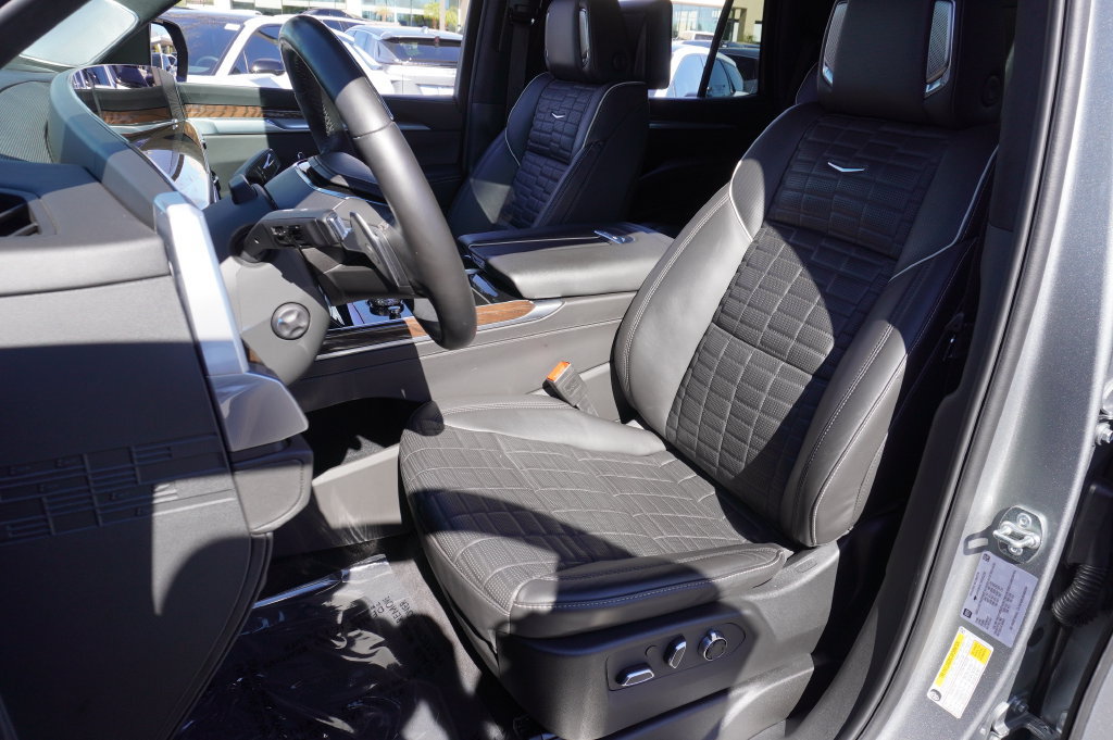 Certified 2025 Cadillac Escalade Sport Platinum AWD/4WD image 20