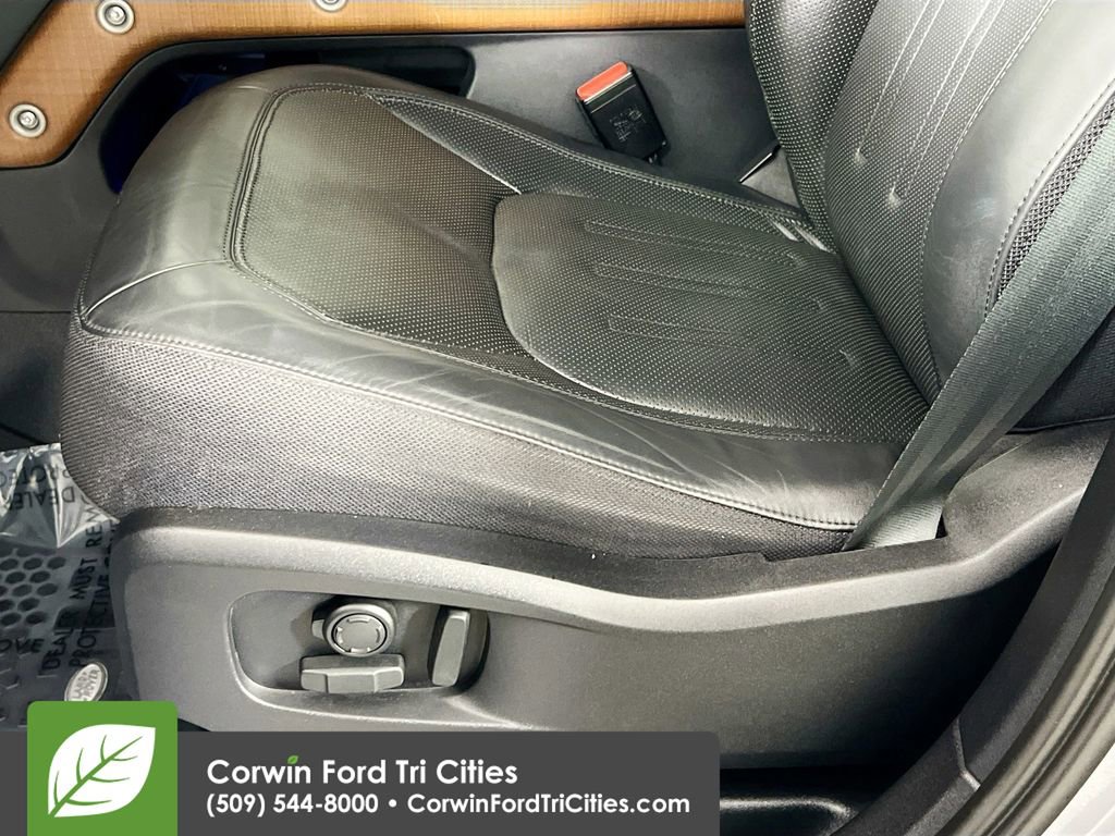 Used 2020 Land Rover Defender 110 X image 24