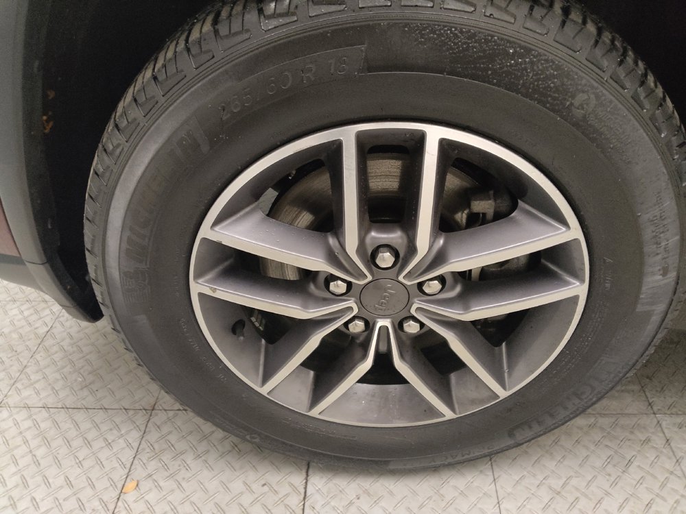 Used 2021 Jeep Grand Cherokee Limited image 31